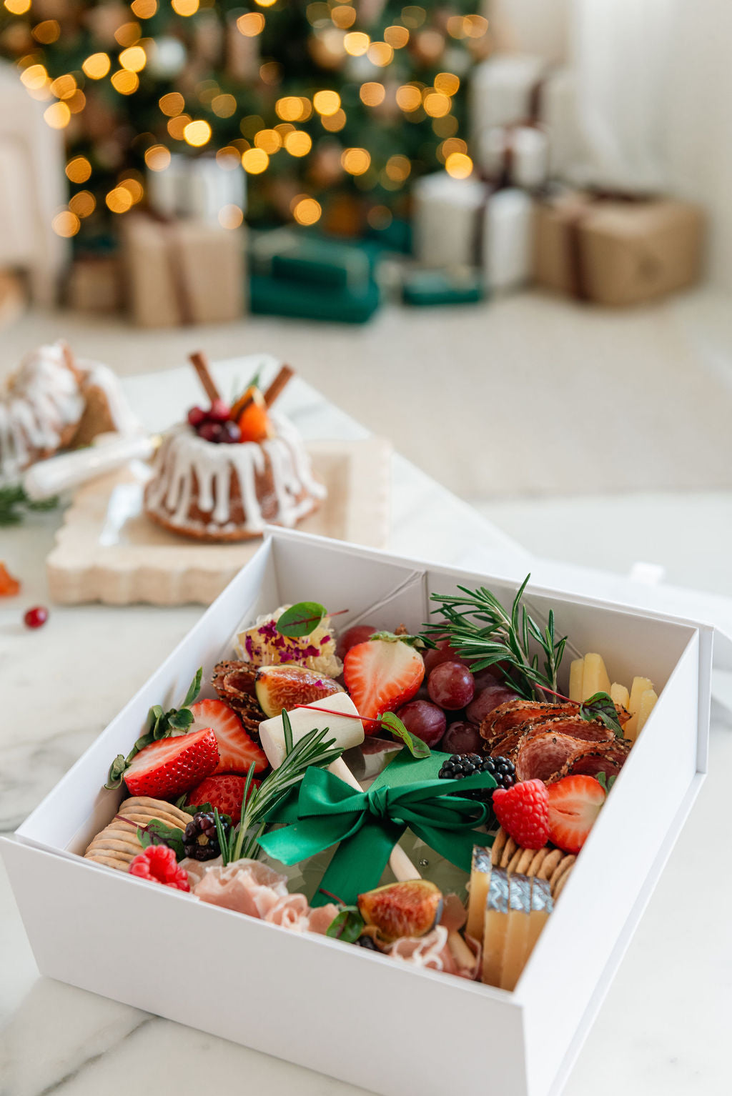 Holiday Smash Charcuterie Box