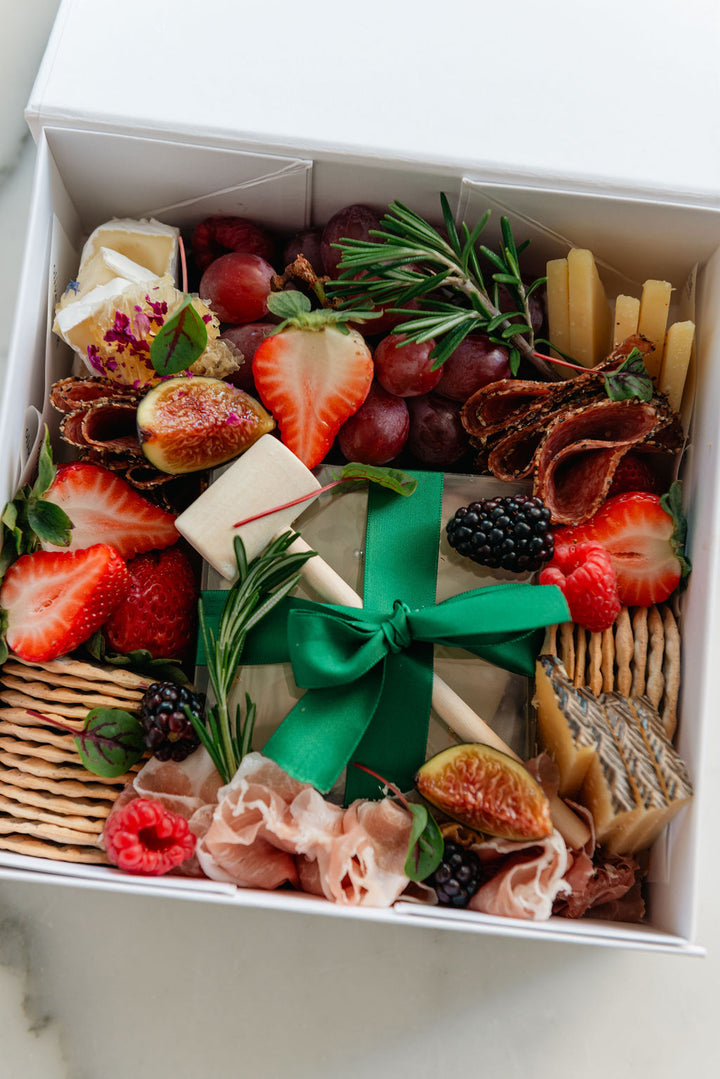 Holiday Smash Charcuterie Box