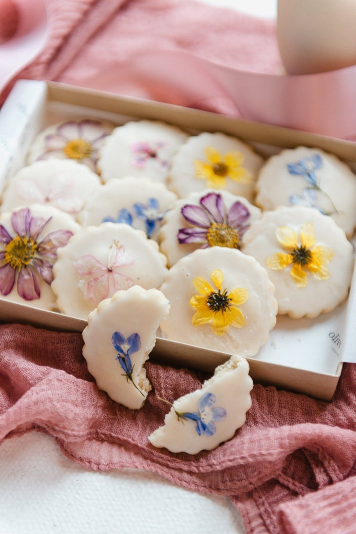 Floral Shortbread Cookies - Olive & Fig